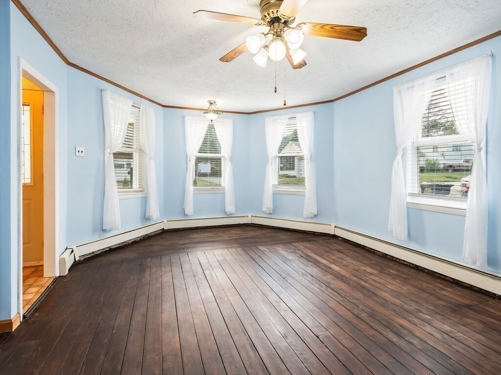 5 Crosby Street Webster, MA 01570 - Photo 3 of 31