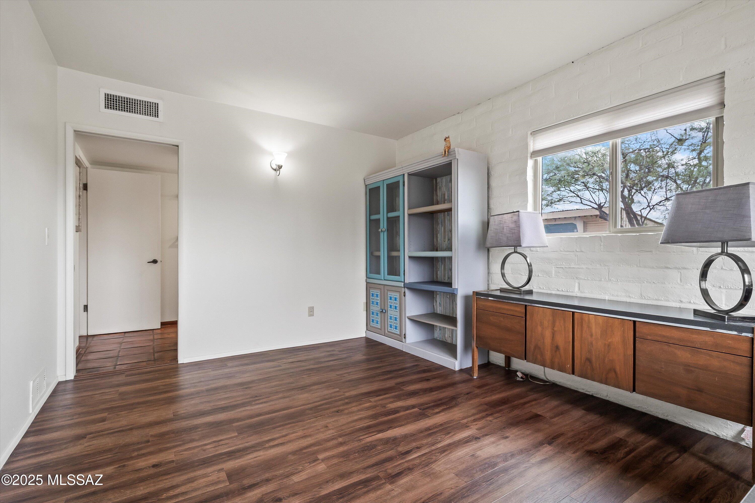 1601 West Sunset Road Tucson, AZ 85704 - Photo 25 of 47 25-Office