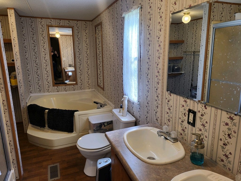 1661 Caulie Harris Road Adel, GA 31620 - Photo 3 of 20 Gallery Image 3