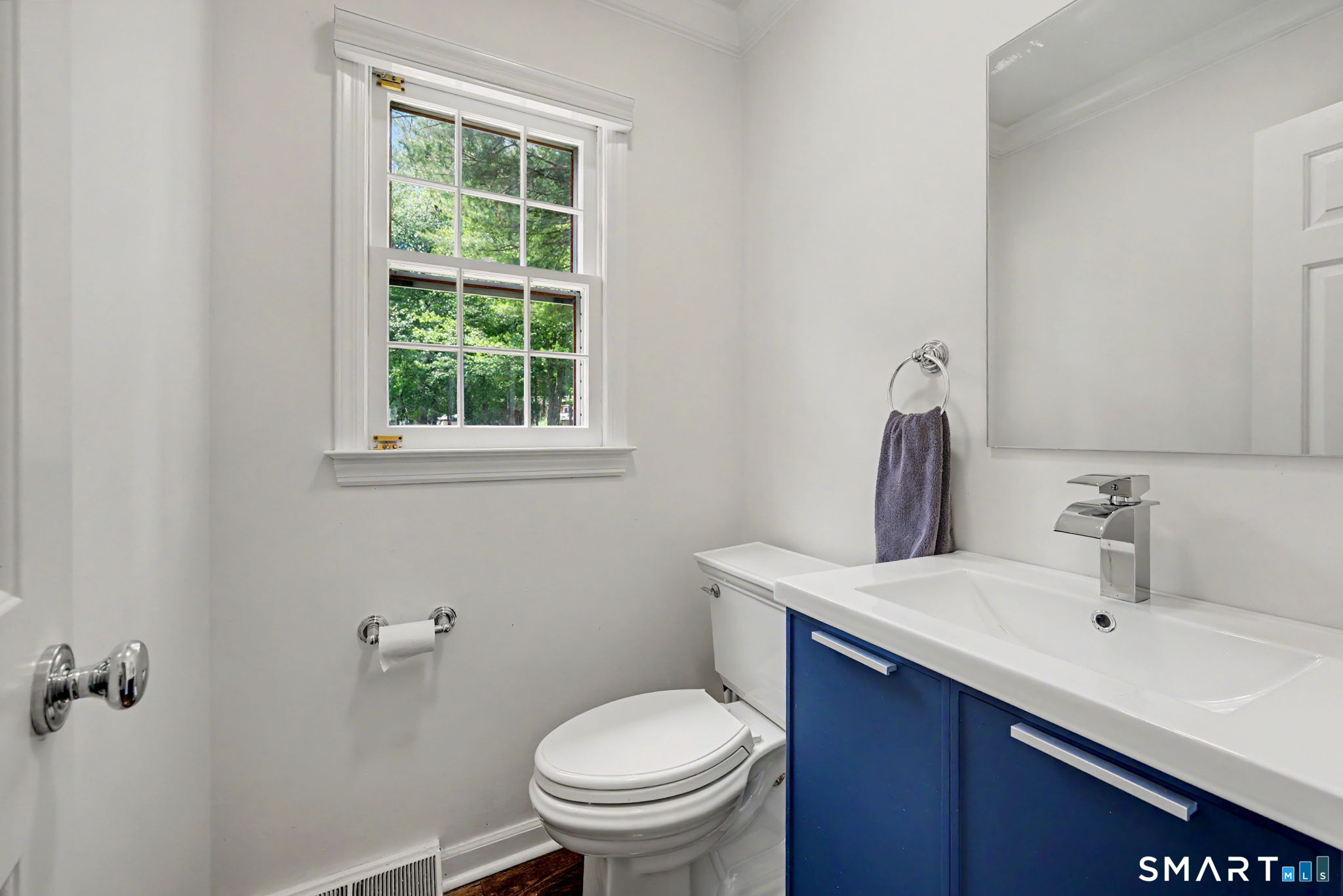 39 Cranbury Road Norwalk, CT 06851 - Photo 12 of 37