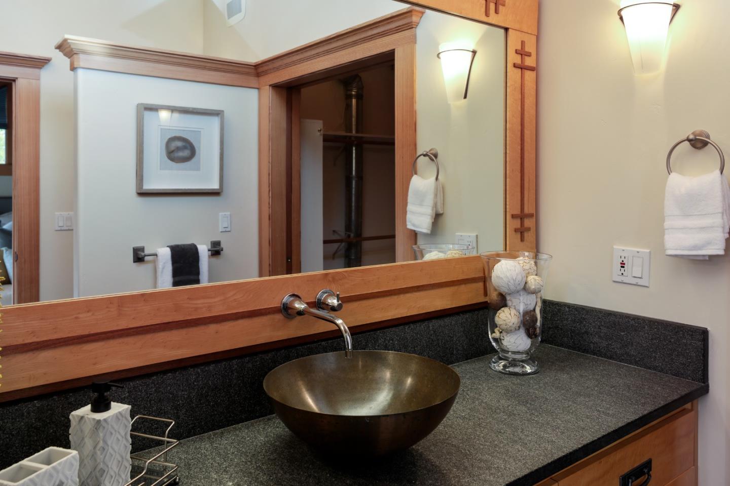345 Berkeley Way Santa Cruz, CA 95062 - Photo 23 of 39 a room with wooden floor and furniture