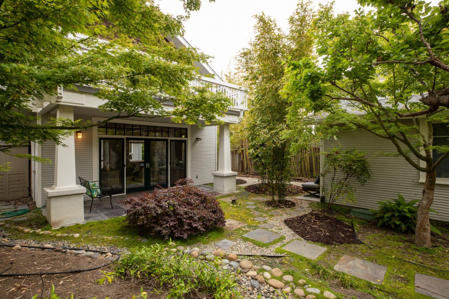 345 Berkeley Way Santa Cruz, CA 95062 - Photo 37 of 39 a view of a house with backyard and garden