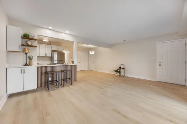 $175,000 | 3709 West 119th Street, Unit 107, Alsip, IL 60803