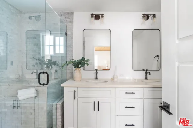 $2,398,000 | 6501 West 83rd Street, Los Angeles, CA 90045