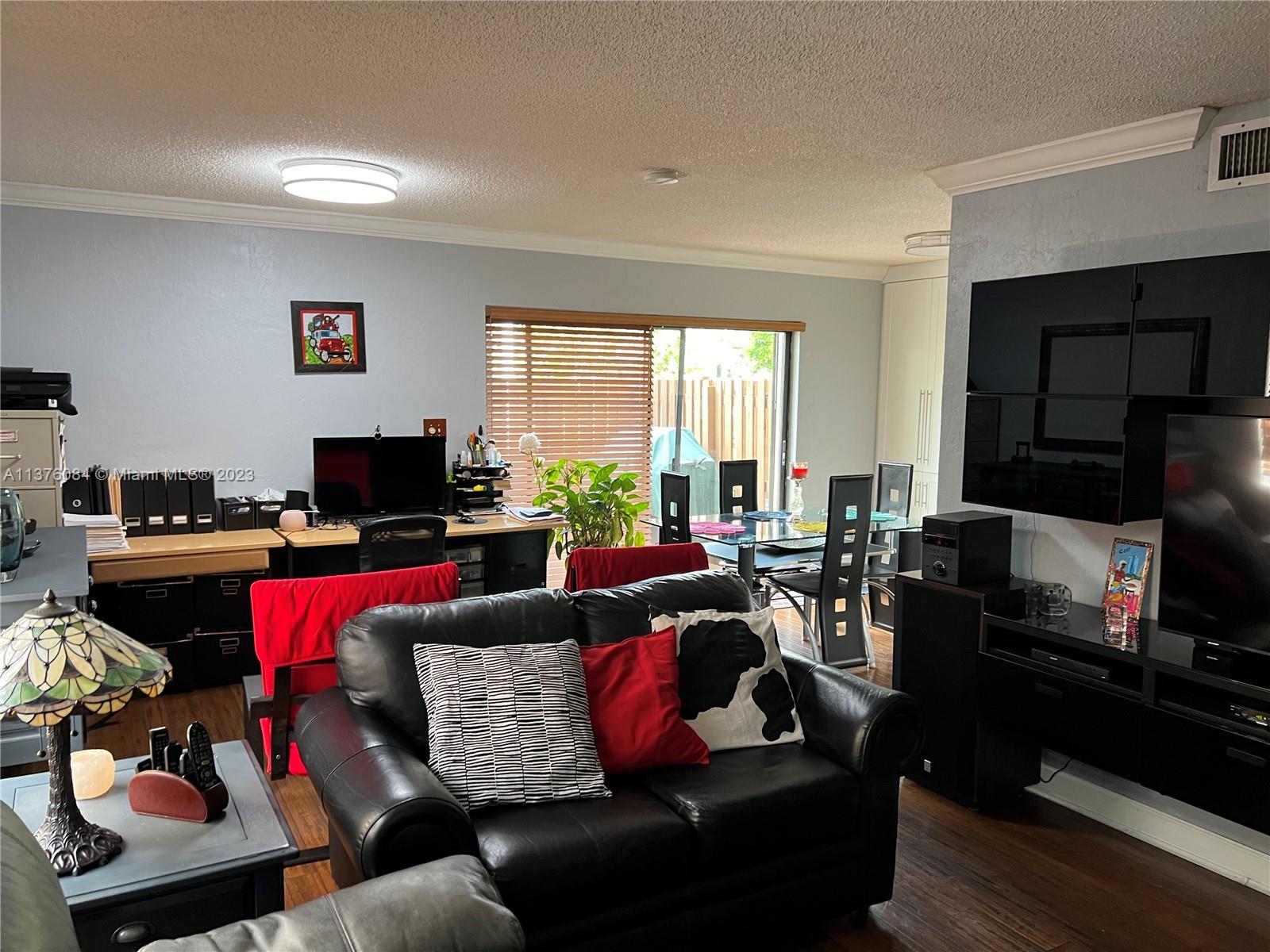 11427 Southwest 109th Road, Unit 47C Miami, FL 33176 - Photo 3 of 17 Gallery Image 3