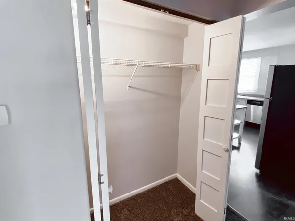 $2,800 | 809 South Washington Street, Bloomington, IN 47401