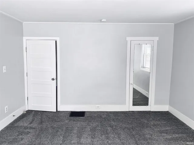 $2,820 | 809 South Washington Street, Bloomington, IN 47401