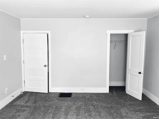 $2,820 | 809 South Washington Street, Bloomington, IN 47401