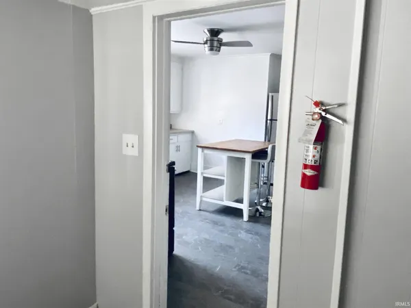 $2,800 | 809 South Washington Street, Bloomington, IN 47401