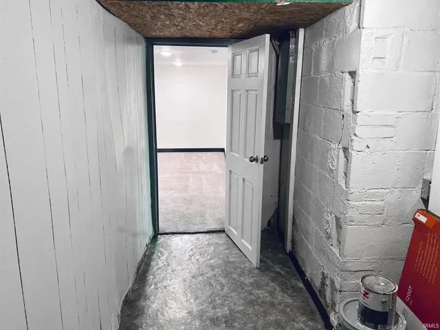 $2,820 | 809 South Washington Street, Bloomington, IN 47401