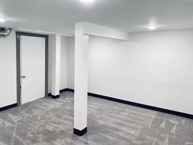 $2,820 | 809 South Washington Street, Bloomington, IN 47401