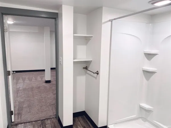 $2,800 | 809 South Washington Street, Bloomington, IN 47401
