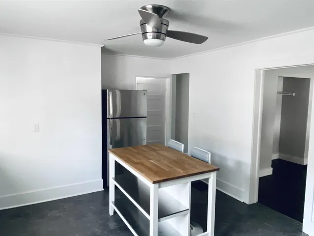 $2,820 | 809 South Washington Street, Bloomington, IN 47401