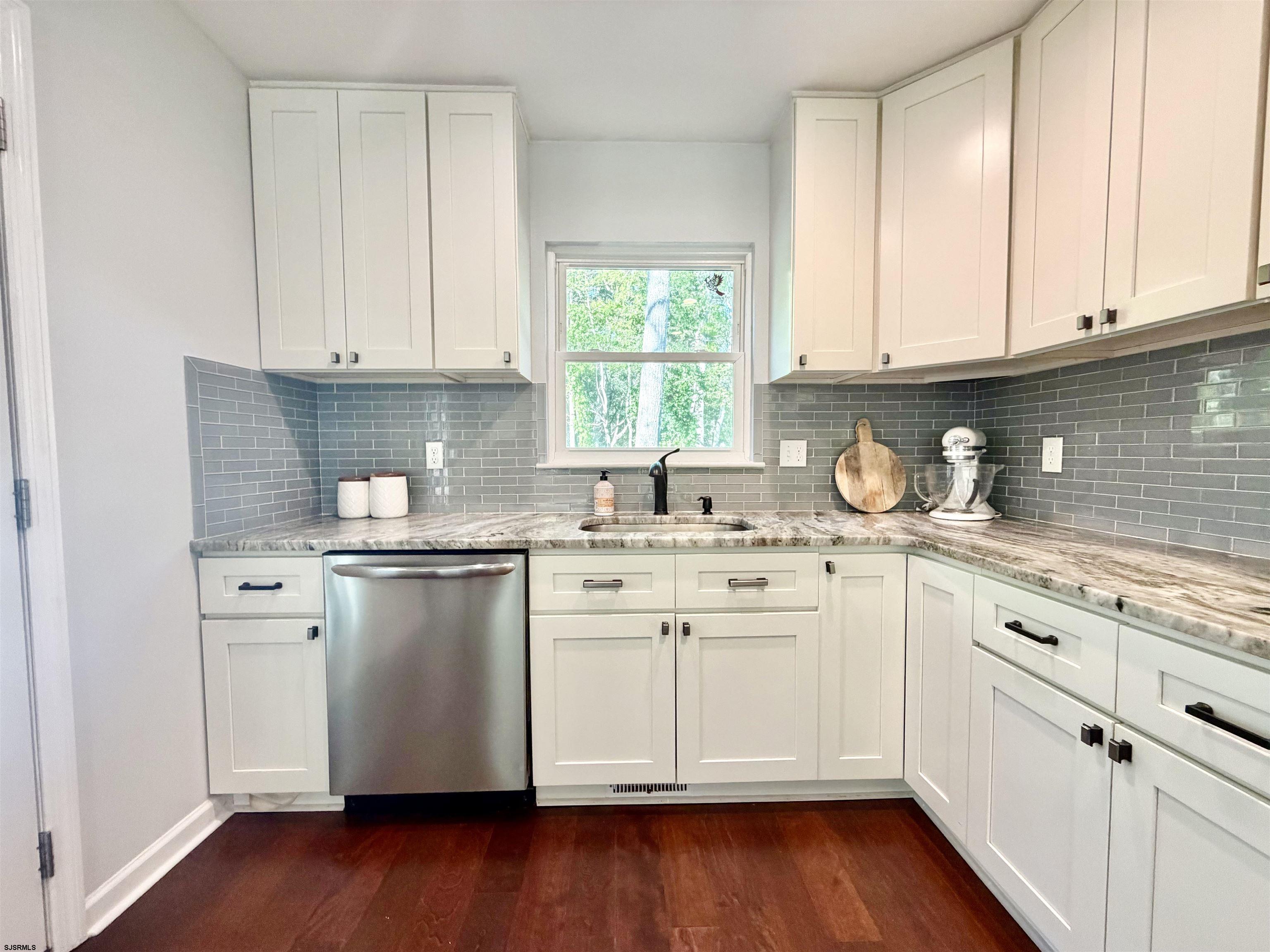 535 Holly Brook Road Galloway Township, NJ 08205 - Photo 13 of 45