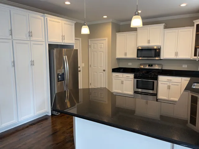 $514,900 | 4 Alleghany Court, Bolingbrook, IL 60440