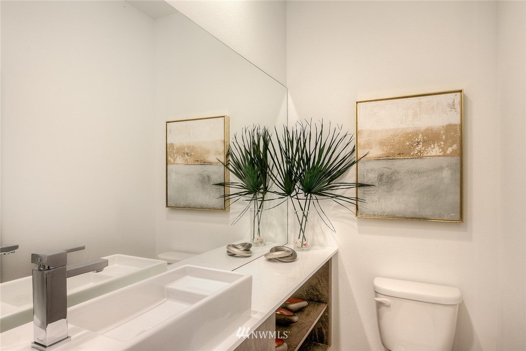 1117 34th Avenue, Unit B Seattle, WA 98122 - Photo 11 of 23