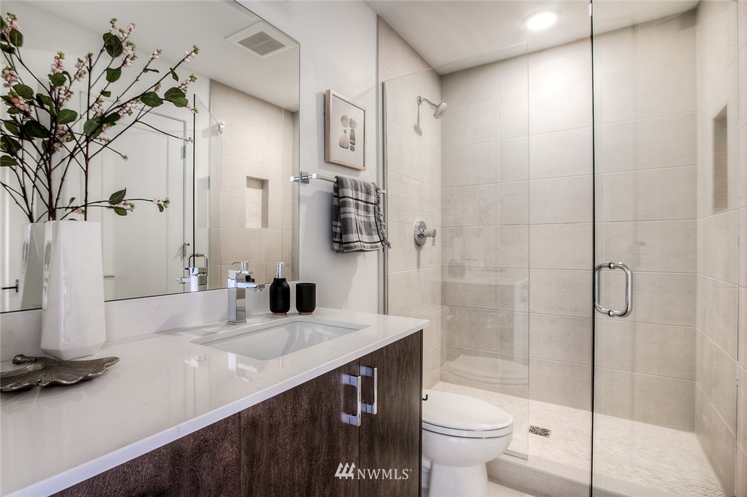 1117 34th Avenue, Unit B Seattle, WA 98122 - Photo 14 of 23