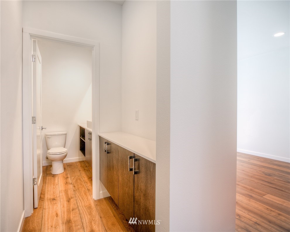 1117 34th Avenue, Unit B Seattle, WA 98122 - Photo 10 of 23