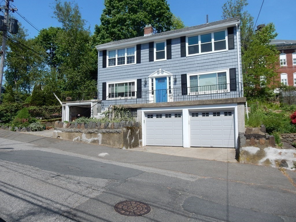 39 Prospect Street, Unit 4 Marblehead, MA 01945 - Photo 16 of 24