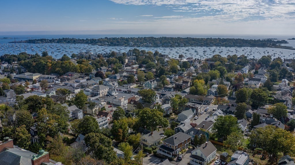 39 Prospect Street, Unit 4 Marblehead, MA 01945 - Photo 19 of 24