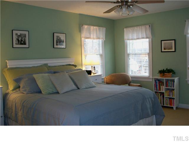 2009 Osbourne Court Raleigh, NC 27604 - Photo 8 of 12 Gallery Image 8
