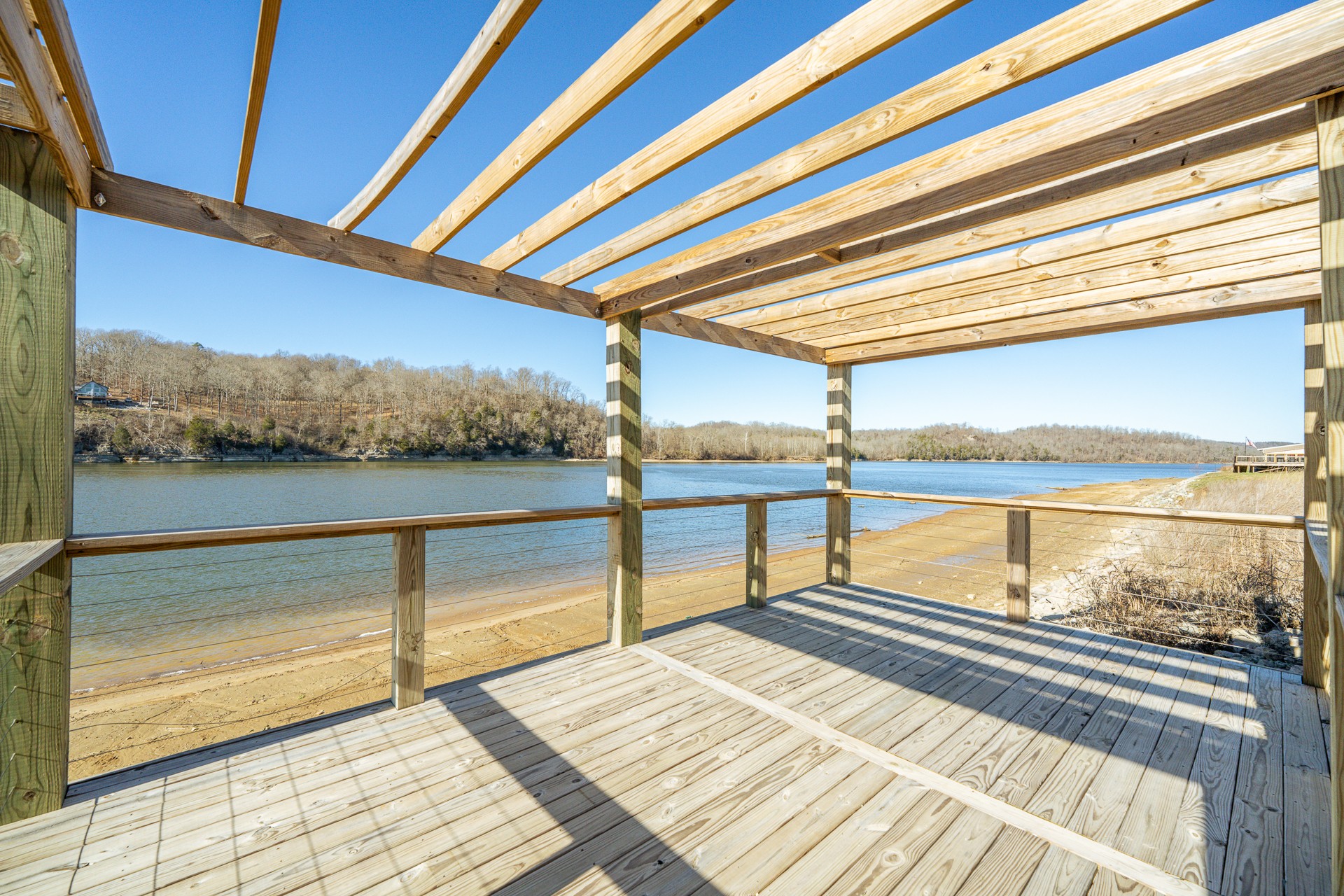 2217 Hardin Bottom River Road Clifton, TN 38425 - Photo 24 of 66 a view of ocean from a balcony