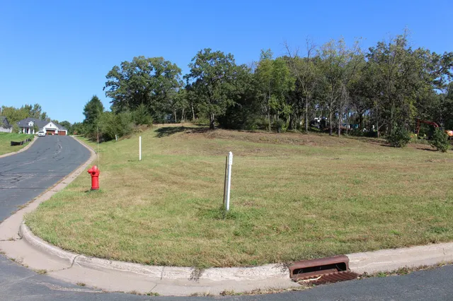 $165,000 | 1730 River Shore Drive, Hastings, MN 55033