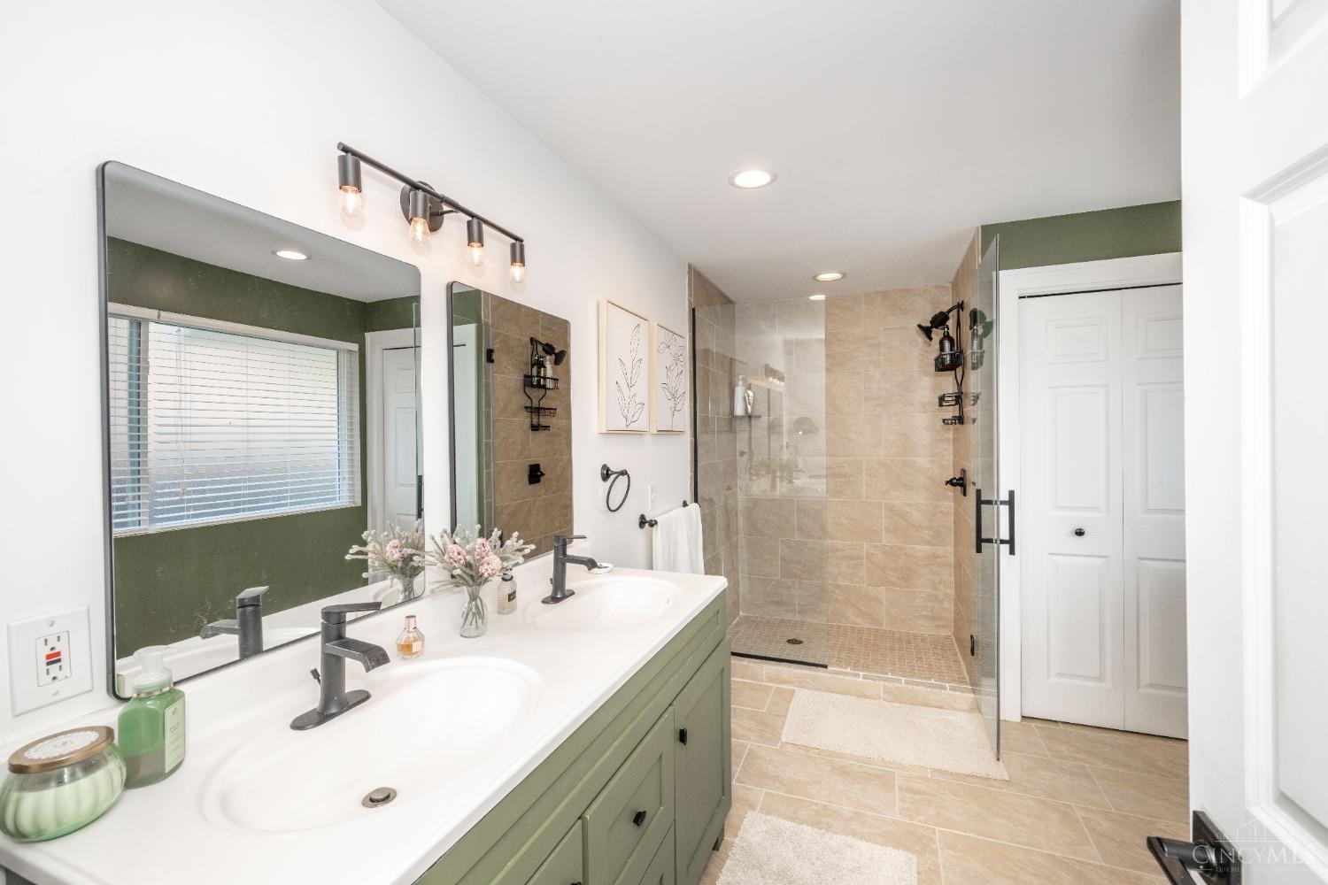 3536 Brotherton Road Cincinnati, OH 45209 - Photo 28 of 58