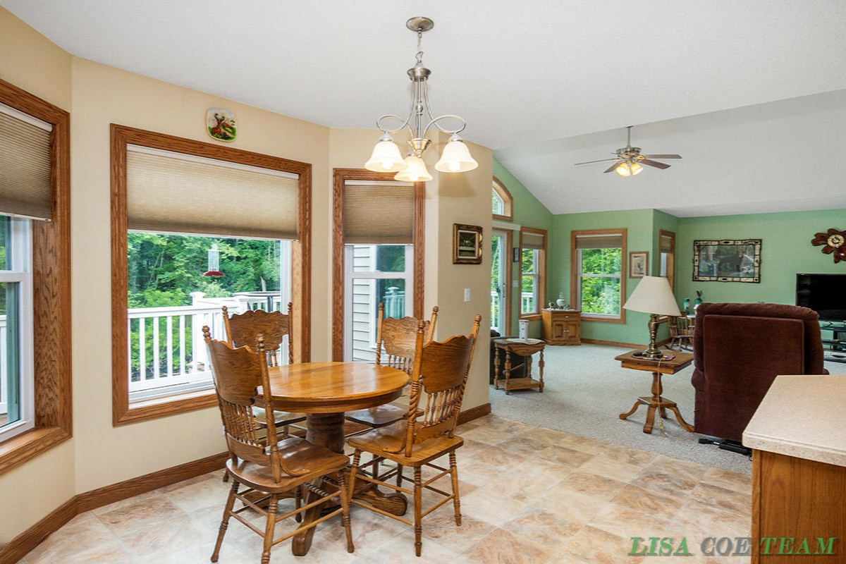 4569 Nickleplate Road Ionia, MI 48846 - Photo 11 of 45 Dining nook