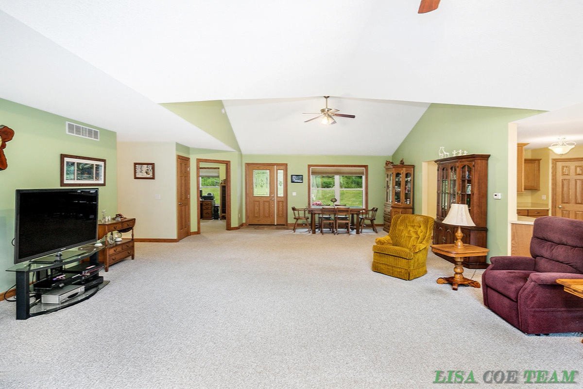 4569 Nickleplate Road Ionia, MI 48846 - Photo 4 of 45 Living Room