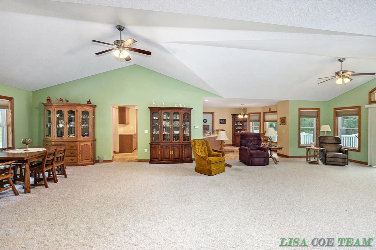 4569 Nickleplate Road Ionia, MI 48846 - Photo 5 of 45 Living Room