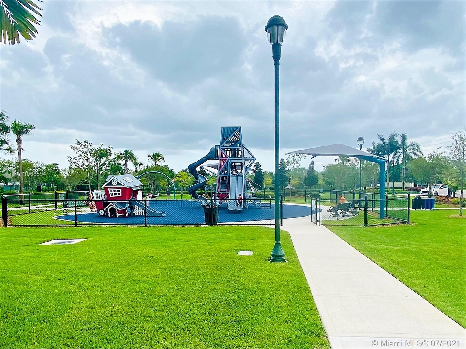 567 Racquet Club Road, Unit 19 Weston, FL 33326 - Photo 29 of 33