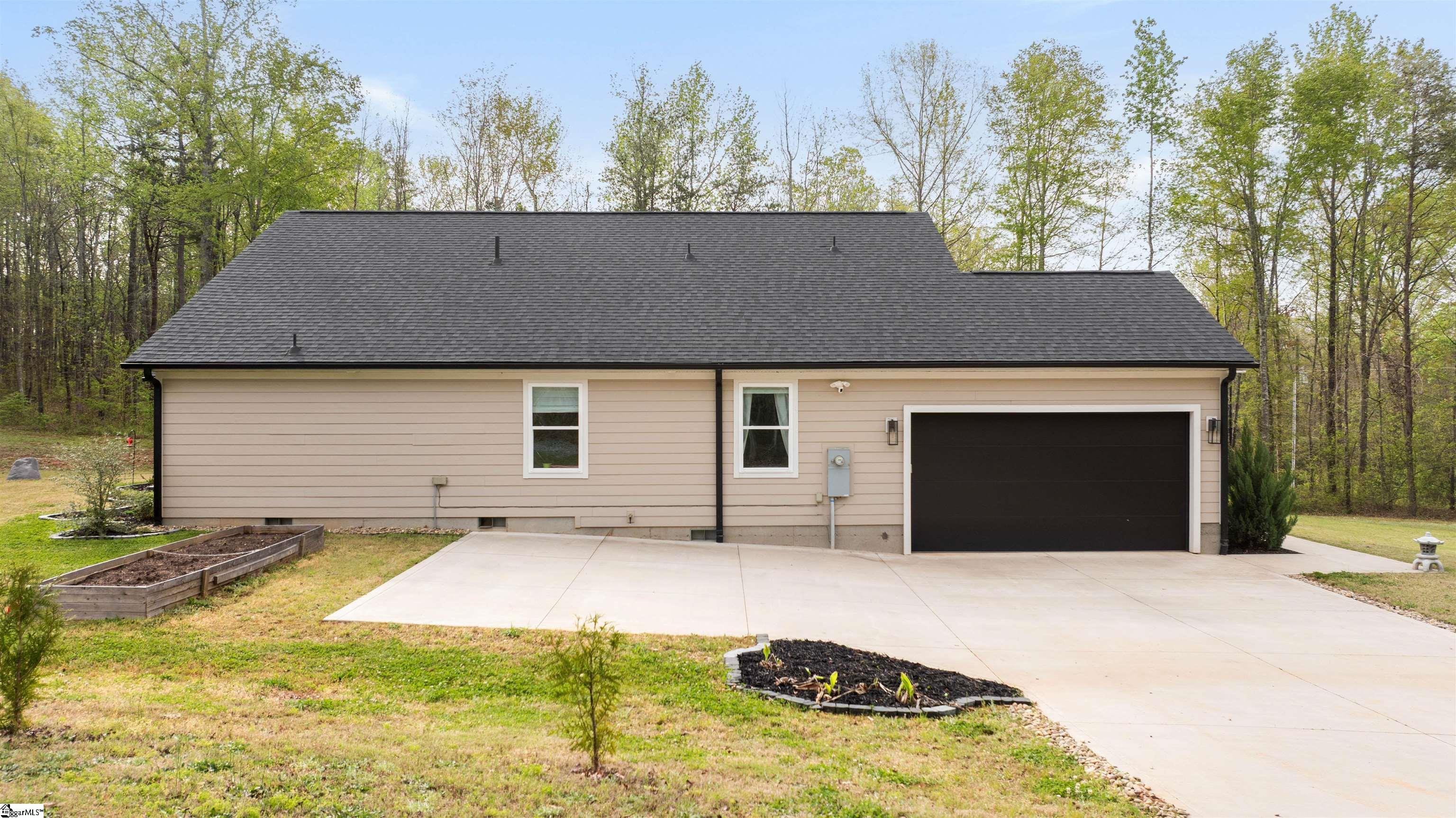 142 Belue Mill Road Landrum, SC 29356 - Photo 39 of 42
