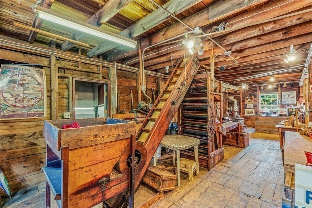 1 Robbins Path Carver, MA 02330 - Photo 26 of 42