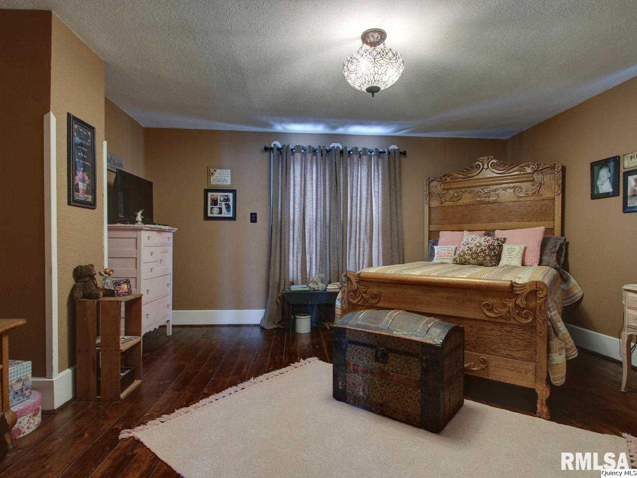 1532 Spring Street Quincy, IL 62301 - Photo 11 of 26