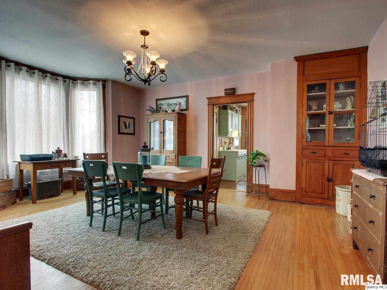 1532 Spring Street Quincy, IL 62301 - Photo 8 of 26
