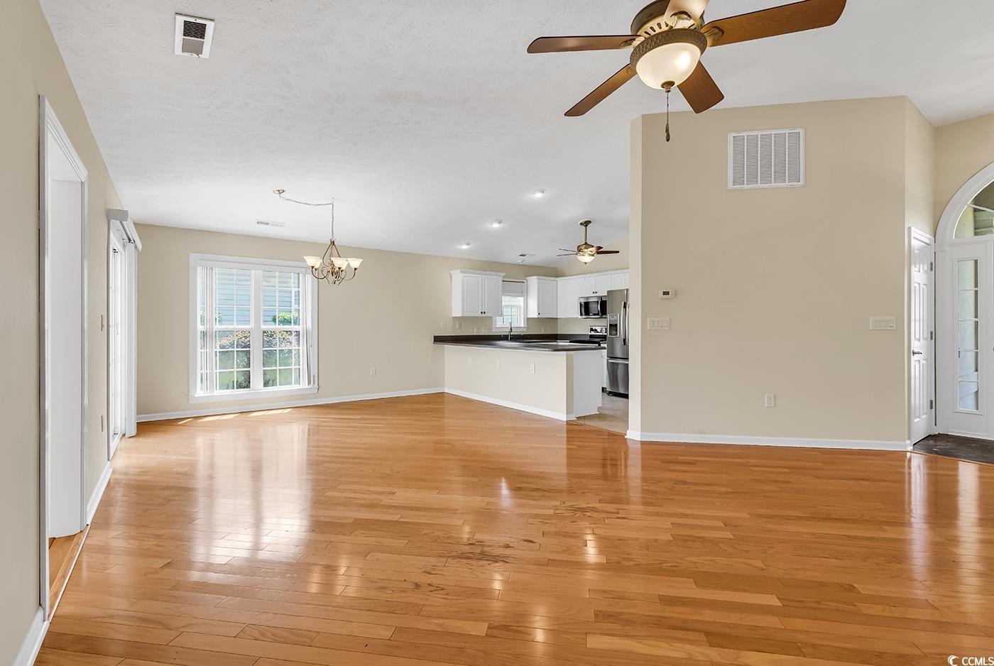 172 Keyes Circle Murrells Inlet, SC 29576 - Photo 9 of 37 Gallery Image 9