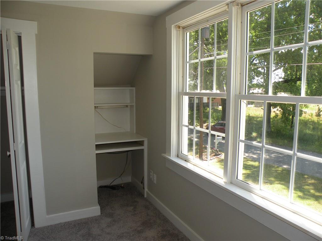 4723 Kirk Road Winston-Salem, NC 27103 - Photo 12 of 22 Primary Bedroom - built-in desk/office nook