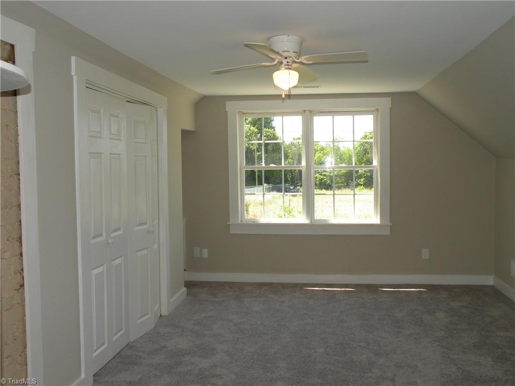 4723 Kirk Road Winston-Salem, NC 27103 - Photo 9 of 22 Primary Bedroom - Upper Level
