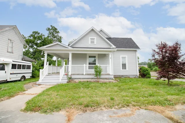 $149,900 | 627 South Main Street, Winchester, IN 47394