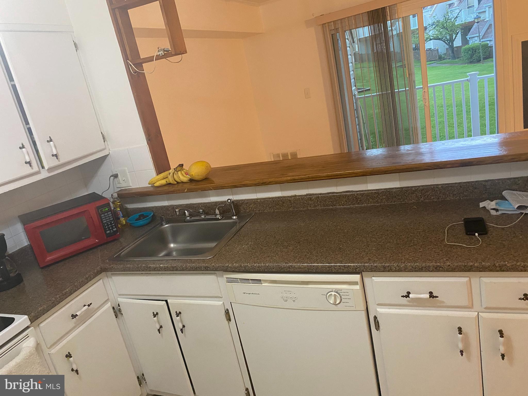 1030 Warwick Court Sterling, VA 20164 - Photo 6 of 15