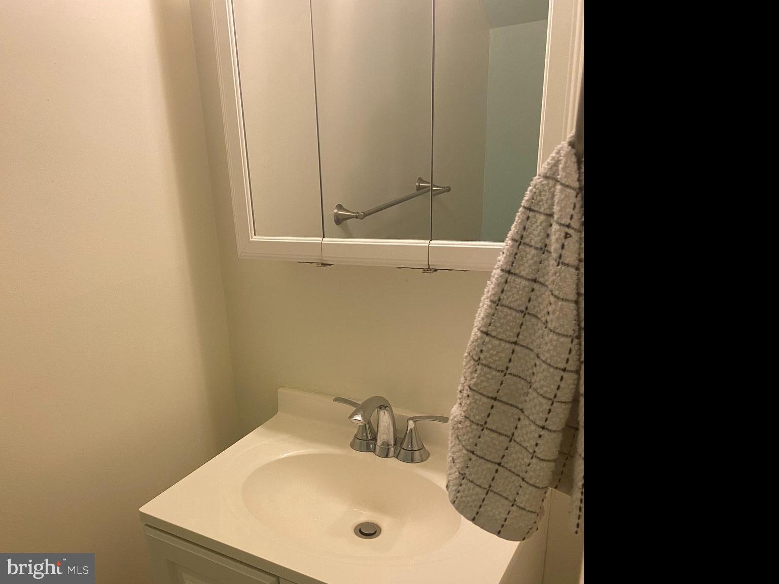 1030 Warwick Court Sterling, VA 20164 - Photo 8 of 15