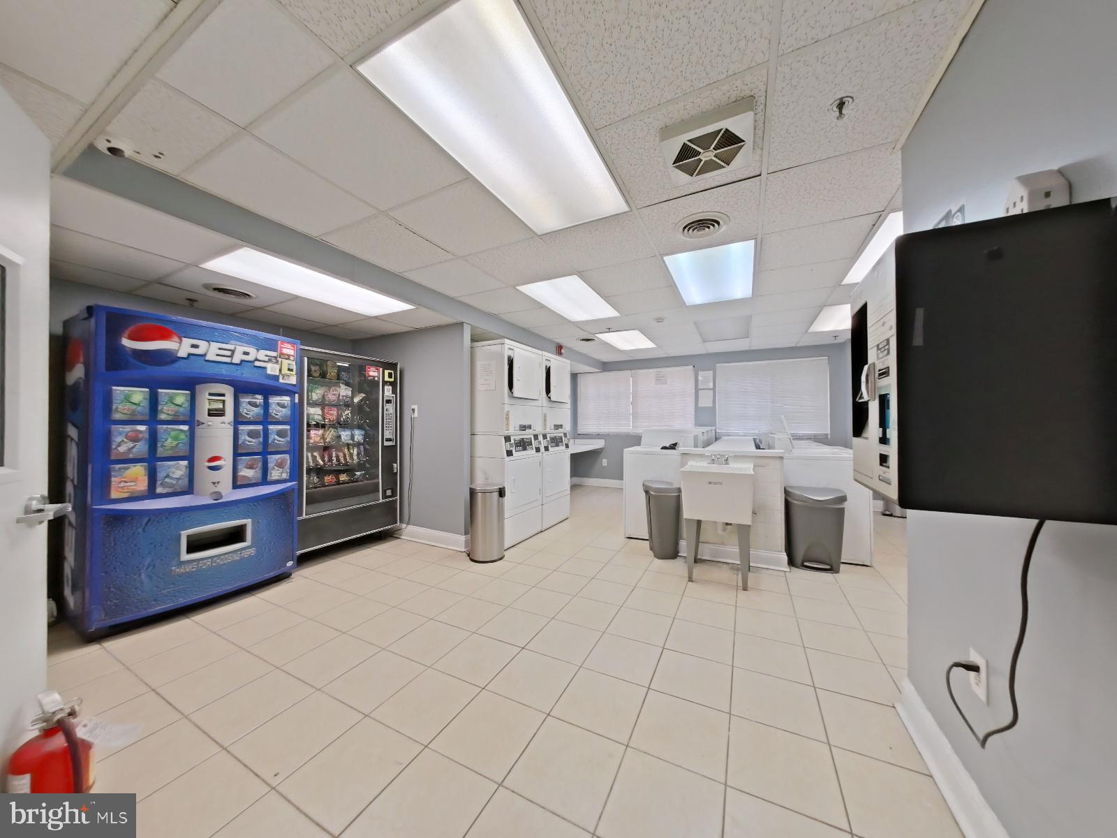 2101 Chestnut Street, Unit 1011 Philadelphia, PA 19103 - Photo 12 of 23 Laundry Area