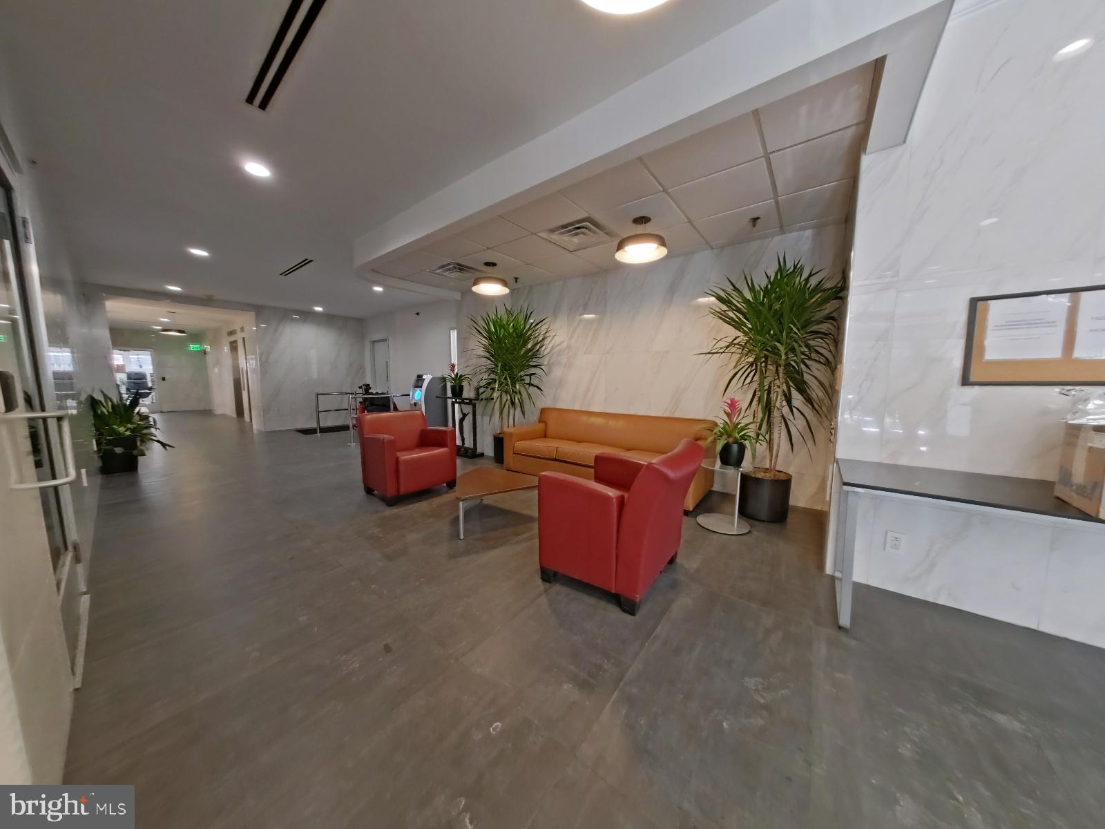 2101 Chestnut Street, Unit 1011 Philadelphia, PA 19103 - Photo 18 of 23 Lobby Waiting Area