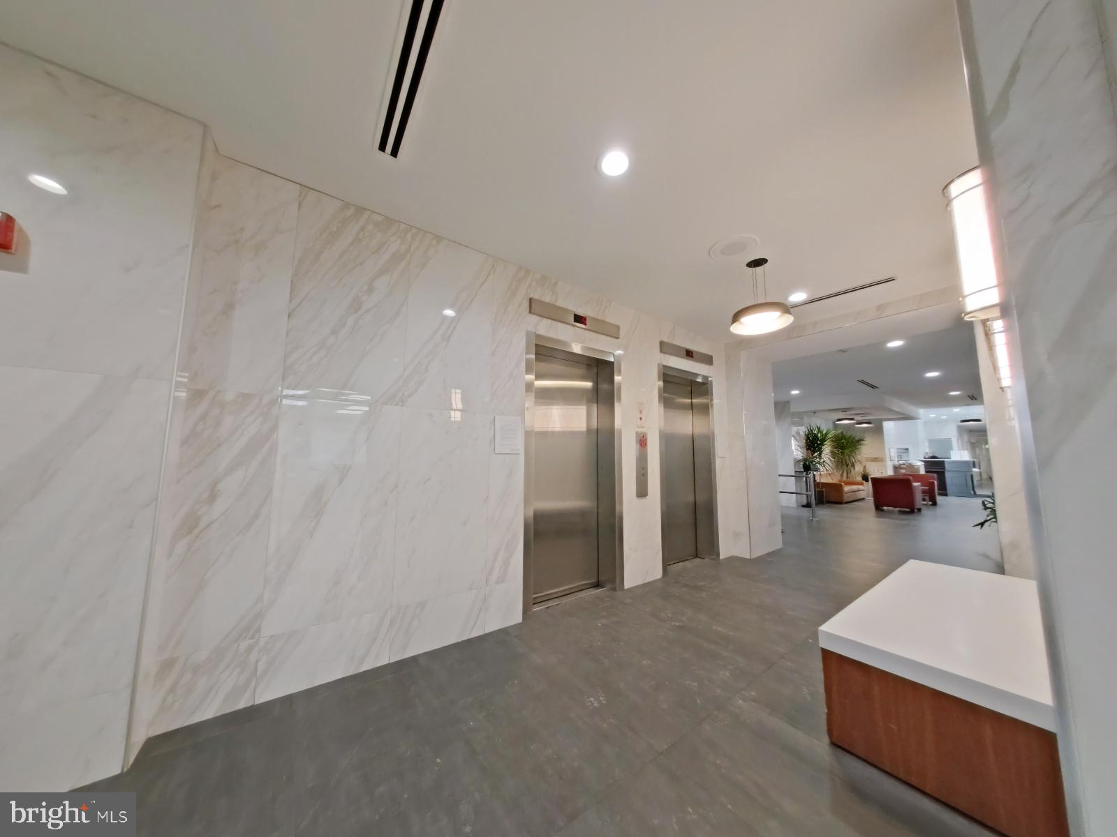 2101 Chestnut Street, Unit 1011 Philadelphia, PA 19103 - Photo 20 of 23 Elevator - Left Wing