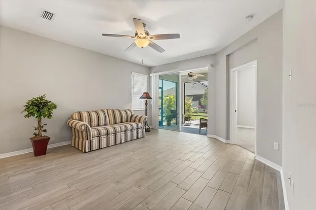 $350,000 | 5998 Amberly Drive, Bradenton, FL 34208