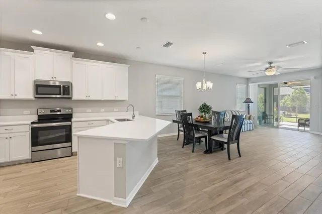 $350,000 | 5998 Amberly Drive, Bradenton, FL 34208