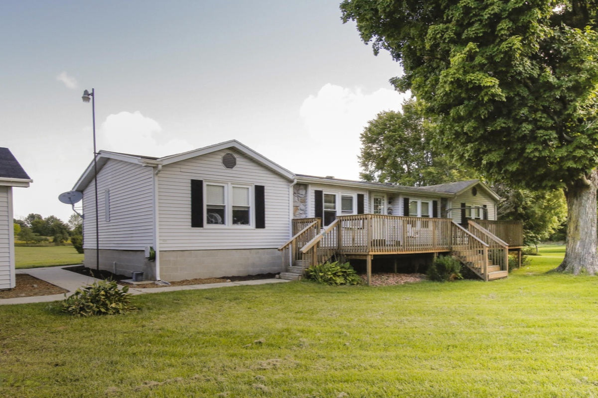 851 Hamilton Road Battle Creek, MI 49017 - Photo 1 of 26 851 hamilton rd-101