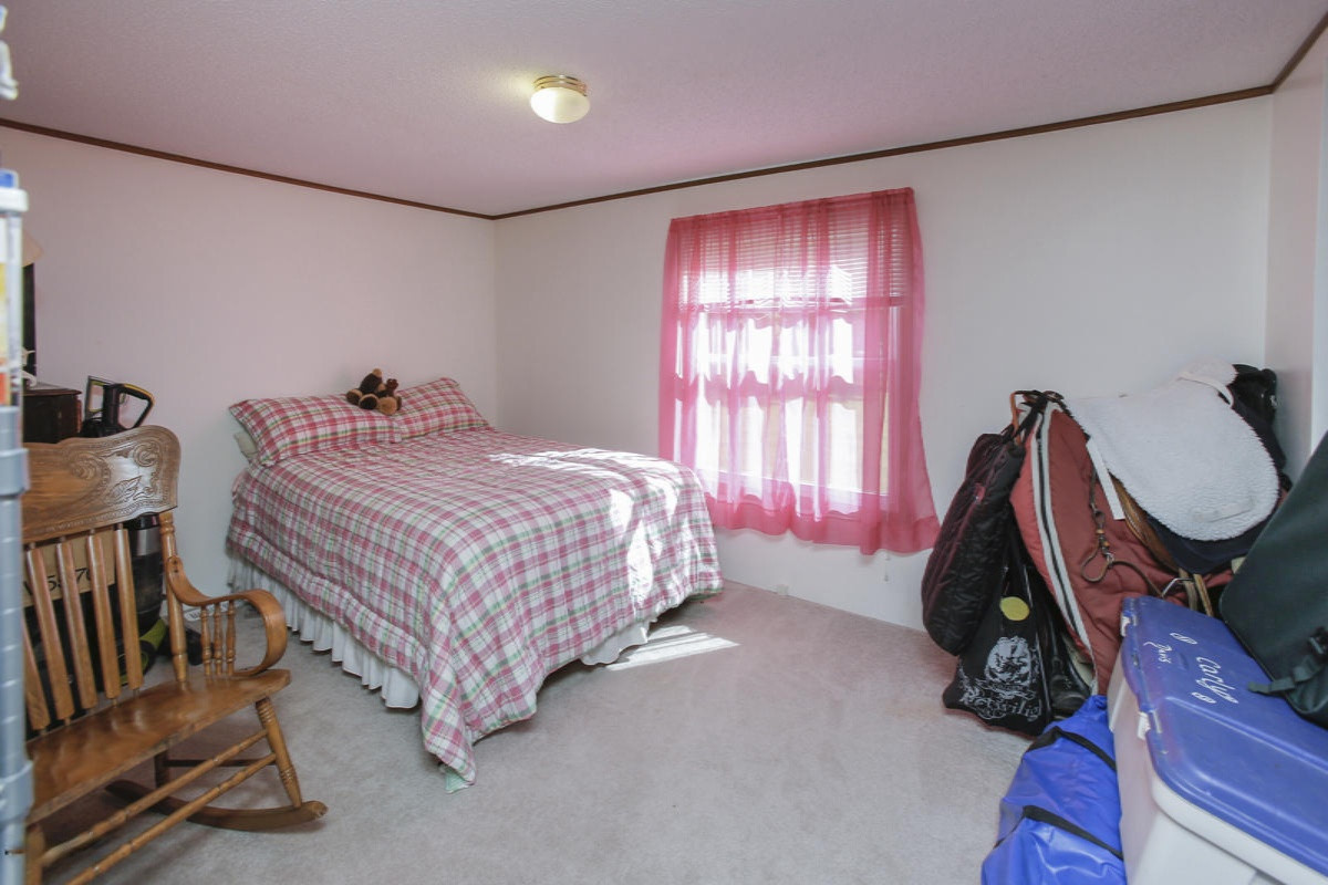 851 Hamilton Road Battle Creek, MI 49017 - Photo 16 of 26 851 hamilton rd-116