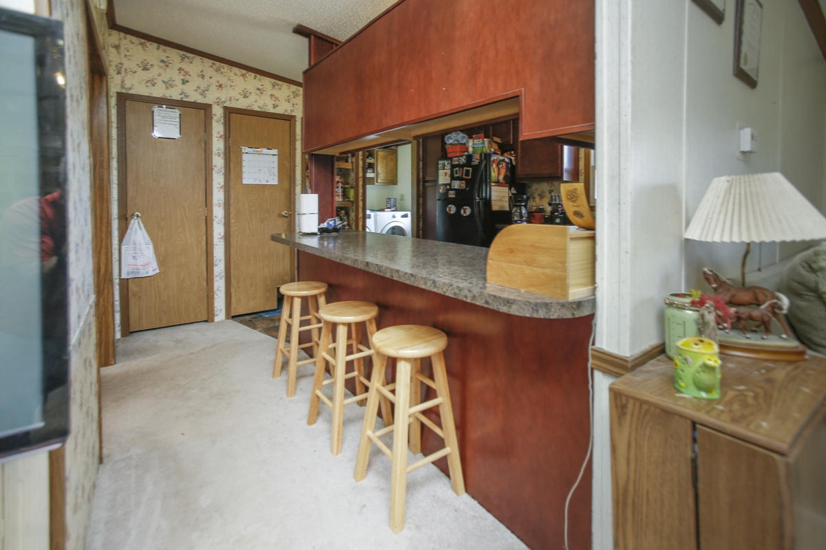 851 Hamilton Road Battle Creek, MI 49017 - Photo 8 of 26 851 hamilton rd-108